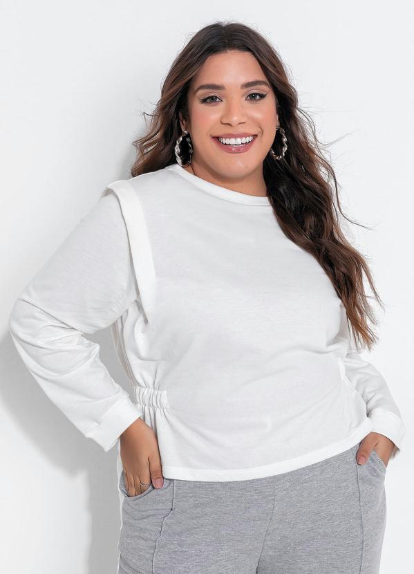 Outlet - Casaco Plus Size Off White com Muscle Tee
