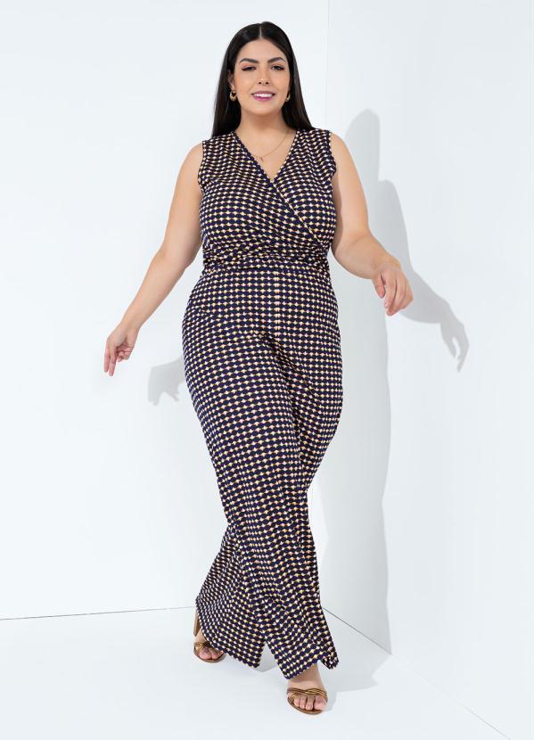 Marguerite - Macacão Geométrico com Transpasse Plus Size