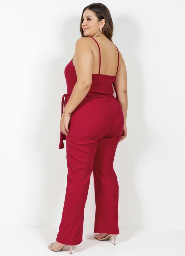 macacão vermelho plus size