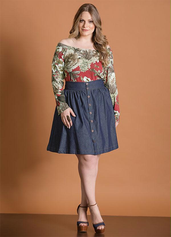 Quintess - Saia Evasê Jeans com Botões Frontais Plus Size 4