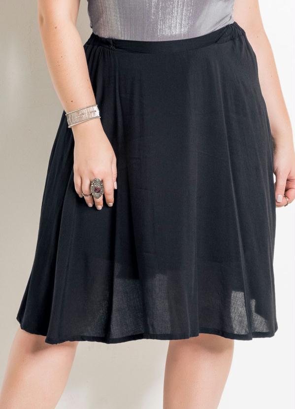 Quintess - Saia Alta Evasê Preta Plus Size Quintess