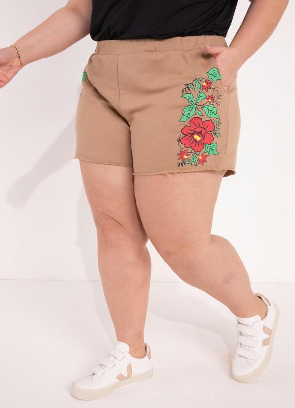 Short Marrom Com Estampa Nas Laterais Plus Size Marguerite