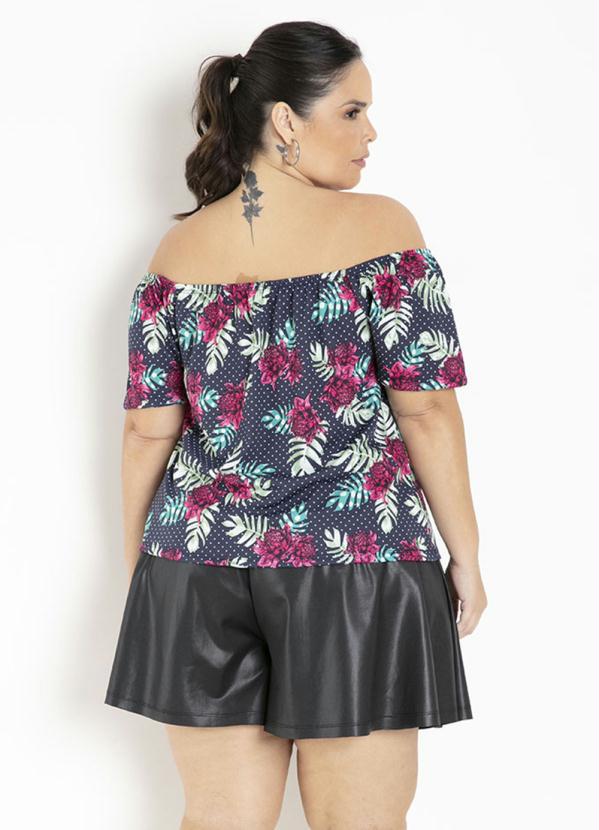 Marguerite - Short Preto Cirrê Godê Plus Size 2