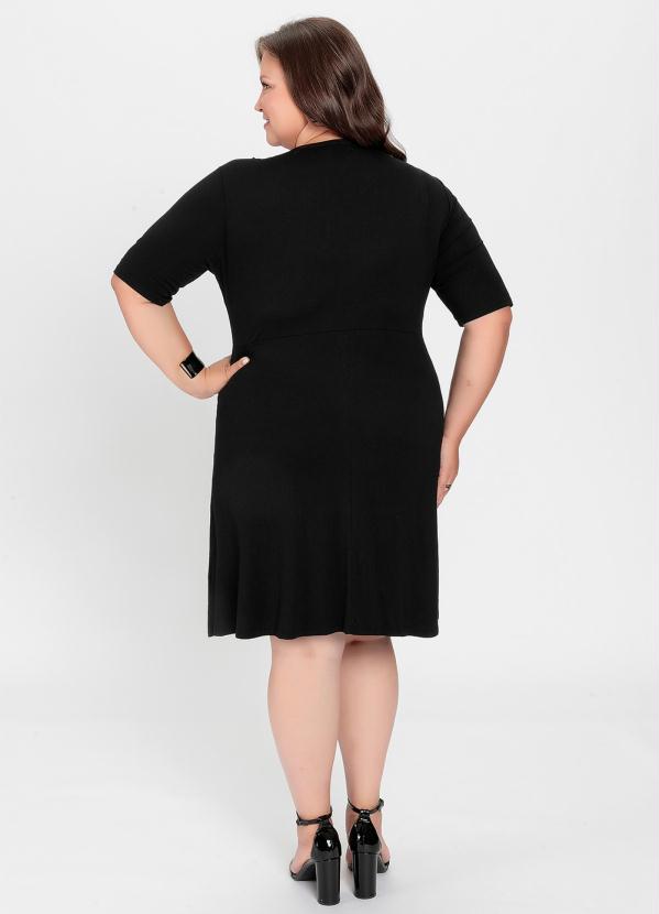 Outlet - Vestido Preto Transpassado com Argola 4