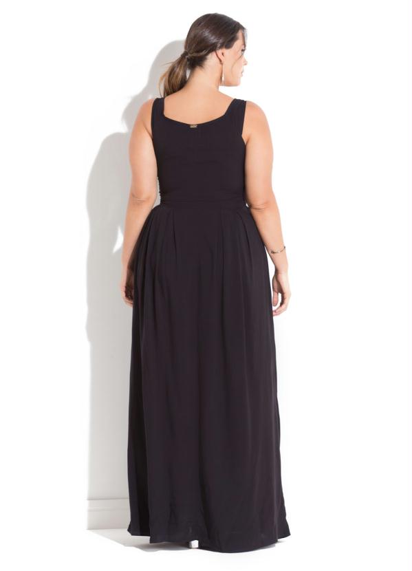 Quintess - Vestido Quintess Preto com Decote Profundo 5