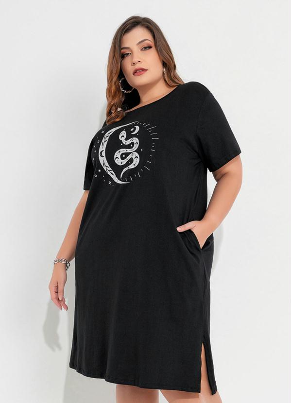 Mink - Vestido Plus Size Preto com Estampa Frontal