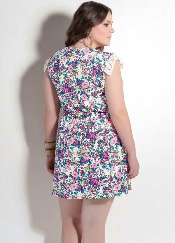 Quintess - Vestido Floral com Renda nas Mangas Plus Size 2