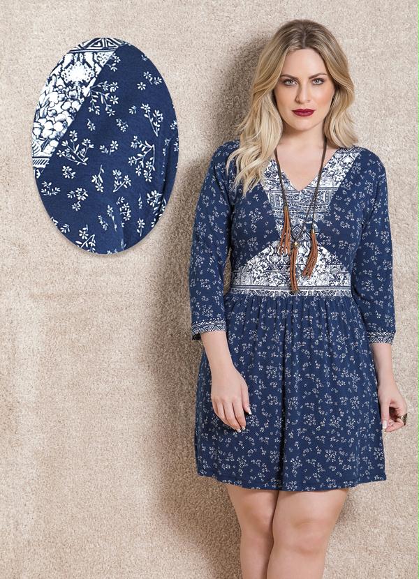 Quintess - Vestido Mangas 7/8 Étnico Floral Plus Size