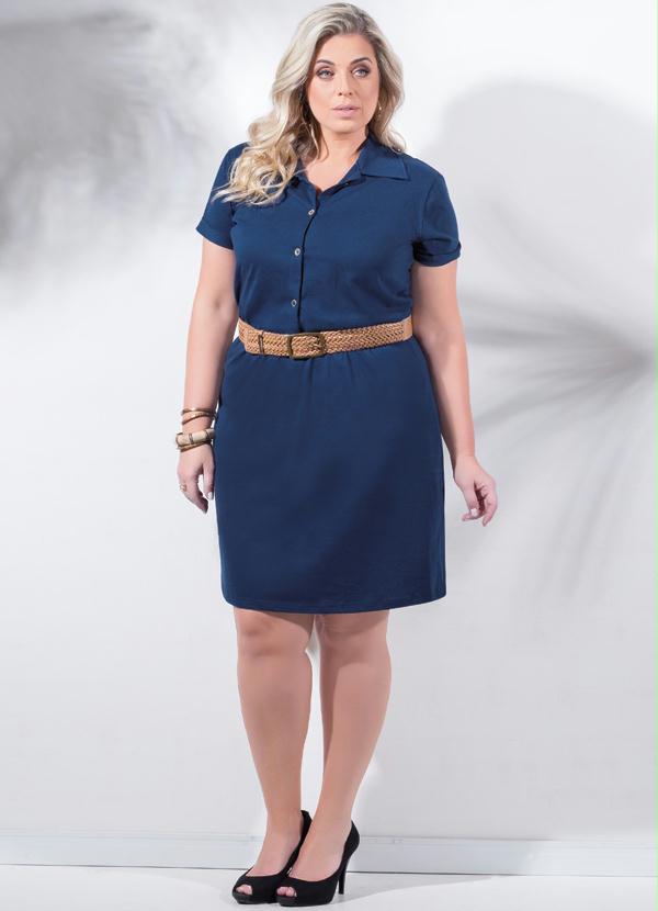 Marguerite - Vestido Marinho com Botões Plus Size 3