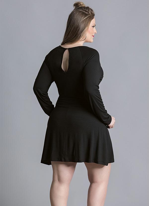 Quintess - Vestido Preto com Detalhe Transparente Plus Size 2