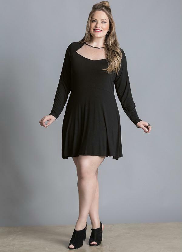 Quintess - Vestido Preto com Detalhe Transparente Plus Size 4