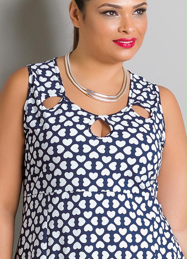 Marguerite - Vestido Estampa de Corações Plus Size 3