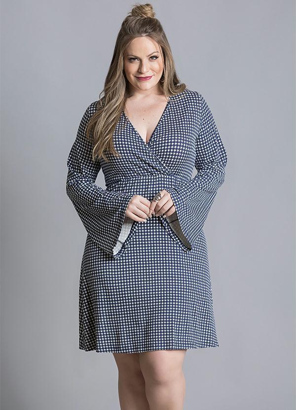 vestido de manga plus size