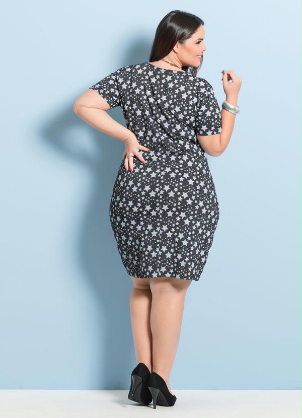 Marguerite - Vestido Marguerite Estampa Estrelas Plus Size 4