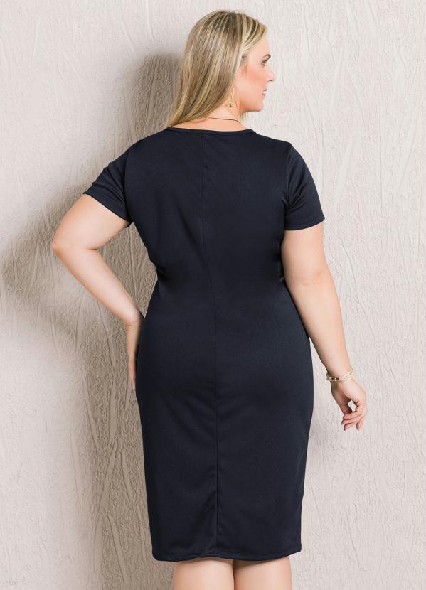 Marguerite - Vestido Preto Marguerite Plus Size com Fenda 2