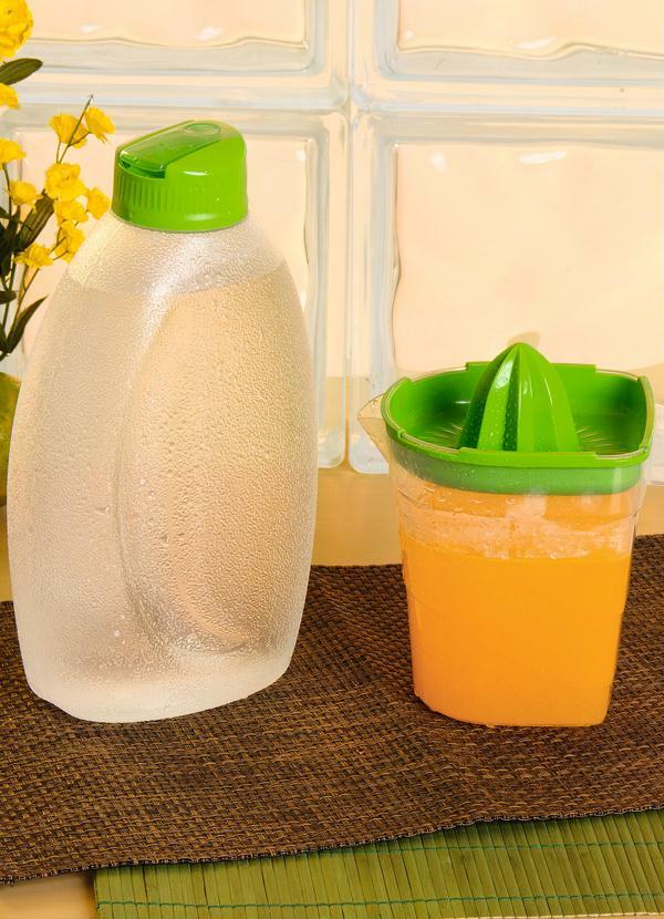 Lar e Lazer - Recipiente de Água e Espremedor Frutas Verde